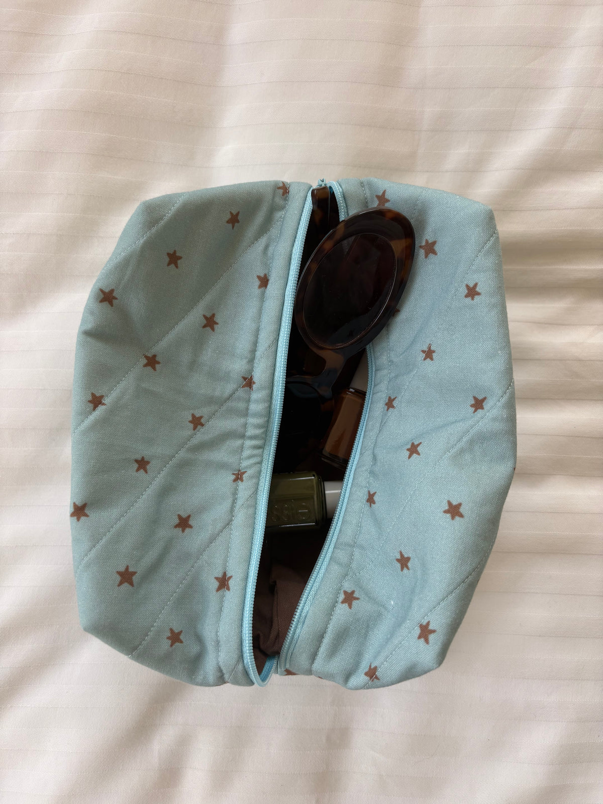 Everything pouch